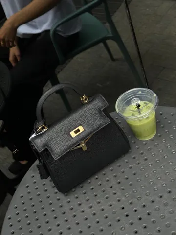 Hermès Kelly 20 Black