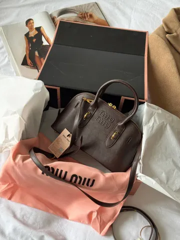 Miu Miu Aventure Nappa Leather Top-Handle Bag Chocolate [оригінальна коробка]