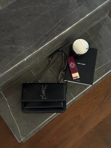 Yves Saint Laurent Medium Sunset in Smooth Leather Black/Silver