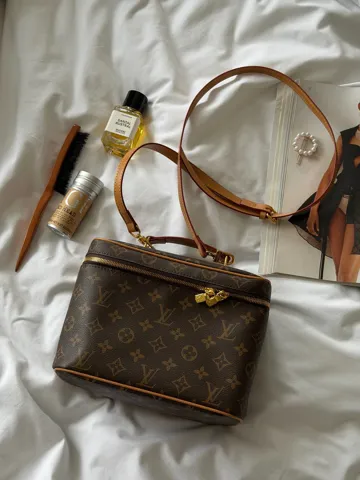 Louis Vuitton Nice BB Vanity Case Monogram Canvas